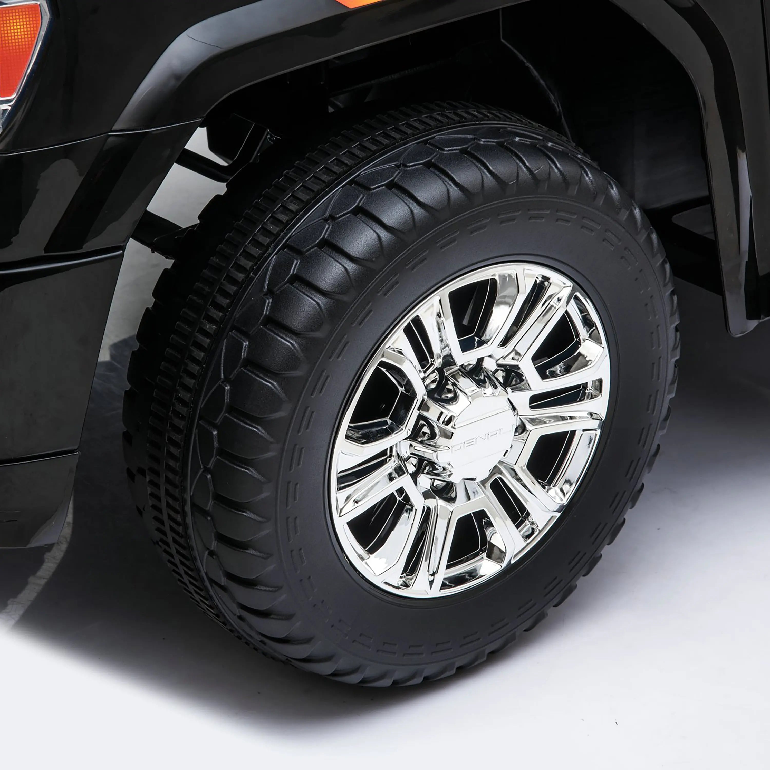 GMC Denali - Compatible Tires  Freddo Toys